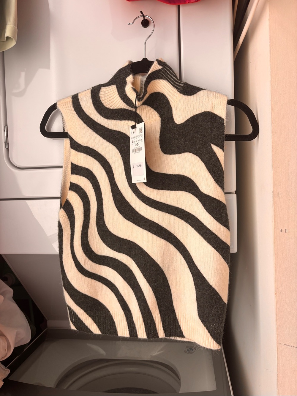 Zara Black & Cream Zebra Wave Knit Sleeveless Top